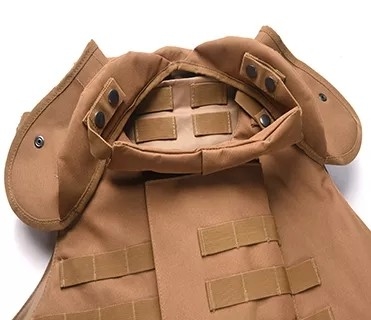 Adjustable Snap Button Military Tactical Bulletproof Vest Stops 9mm/.44 Bullets with Soft Trauma Pad